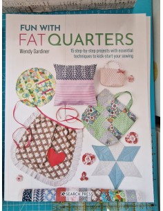 Fun with fat quarters.Libro.